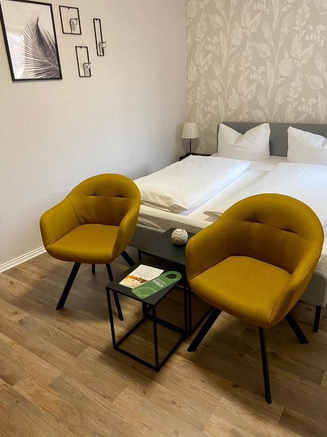 Hotel Garni Zum Rebstock ナウムブルク エクステリア 写真