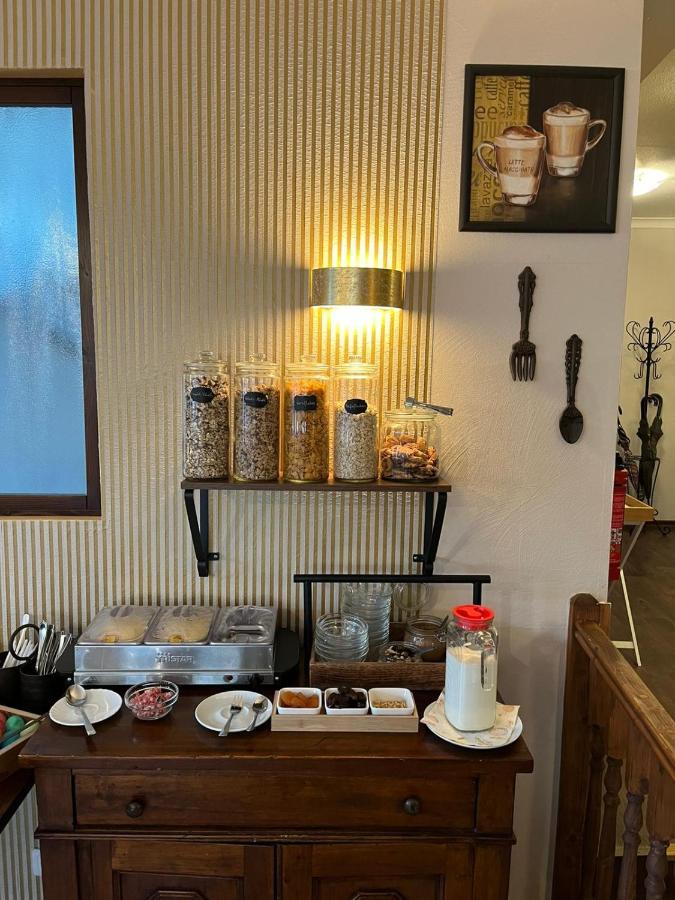 Hotel Garni Zum Rebstock ナウムブルク エクステリア 写真