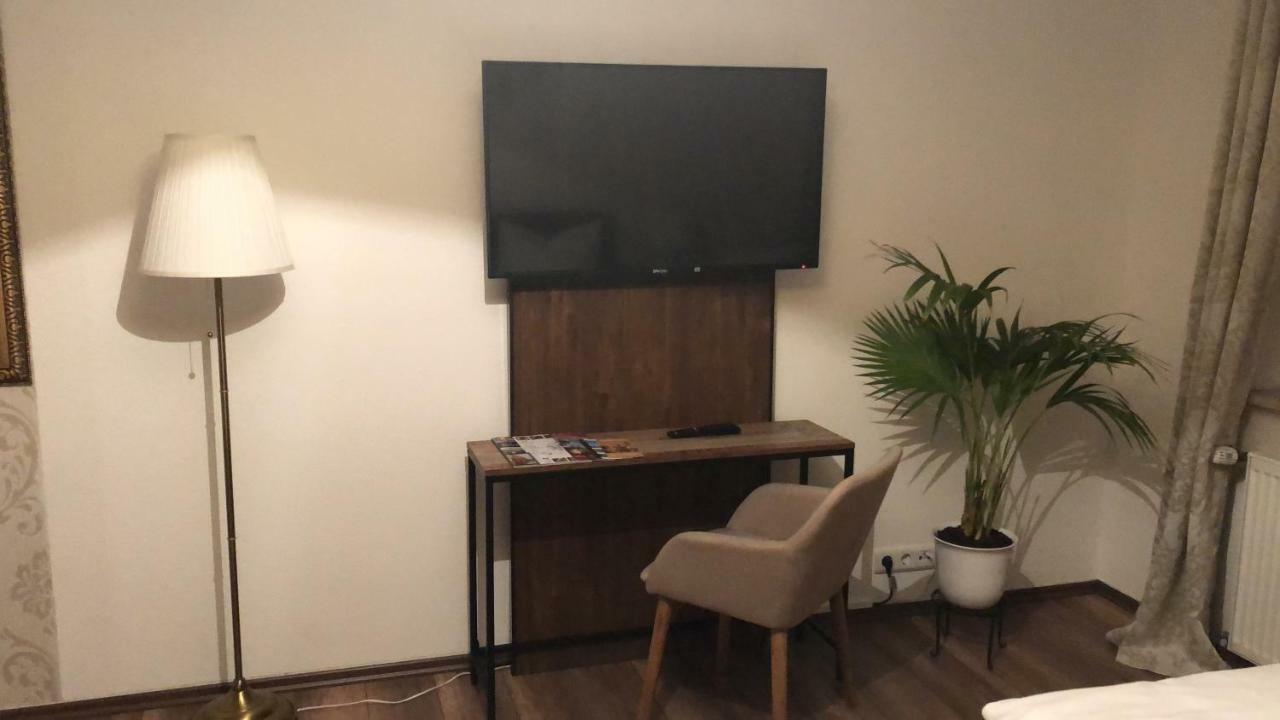 Hotel Garni Zum Rebstock ナウムブルク エクステリア 写真