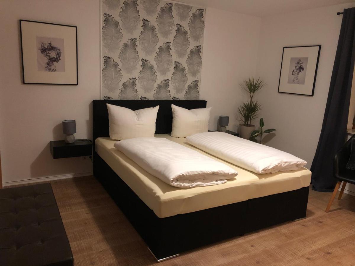 Hotel Garni Zum Rebstock ナウムブルク エクステリア 写真